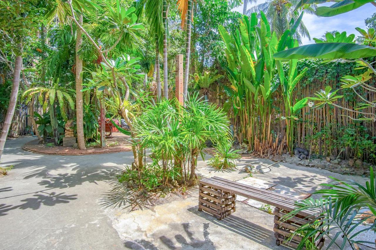 Oyo 585 Freedom Hostel @ Phi Phi Экстерьер фото